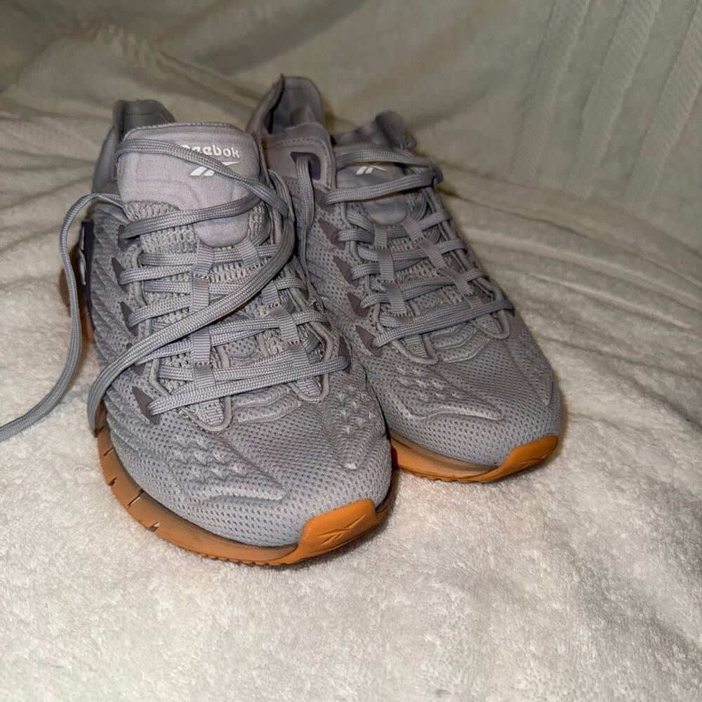 Reebok -8